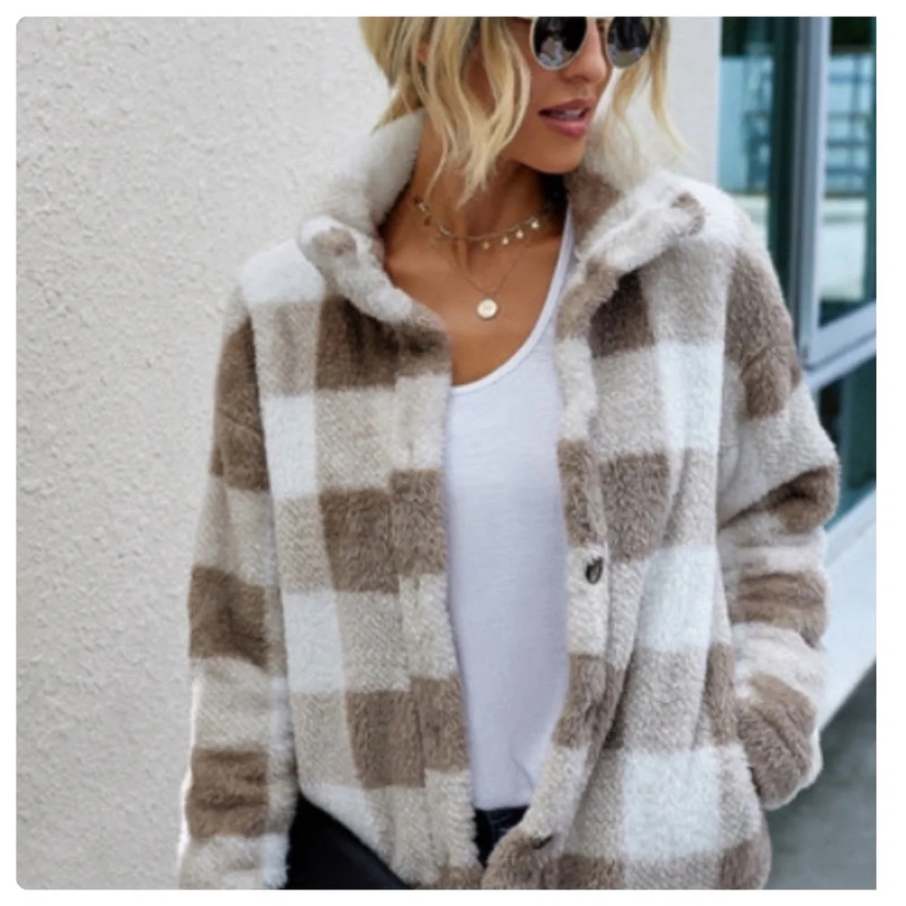 Plaid Fleece Button Up Jacket - Picture 2 of 3